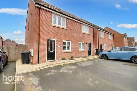 2 bedroom semi-detached house for sale, Pippin Way, Hatfield, Doncaster