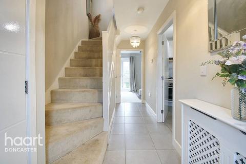3 Pippin Way, Hatfield, Doncaster, DN7 6EB