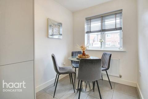 3 Pippin Way, Hatfield, Doncaster, DN7 6EB