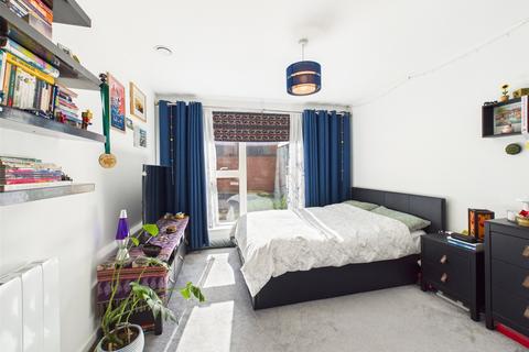 1 bedroom apartment for sale, Rooksmoor Mills, Bath Road, Woodchester, Stroud, GL5