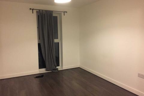 3 bedroom apartment to rent - Dean Path, Barking & Dagenham
