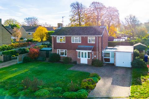 2 Cedar Crescent, Royston, SG8 5BP