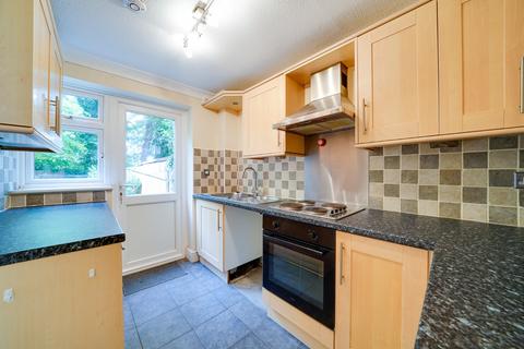 10 Clark Road, Royston, SG8 7AY