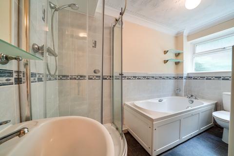 10 Clark Road, Royston, SG8 7AY