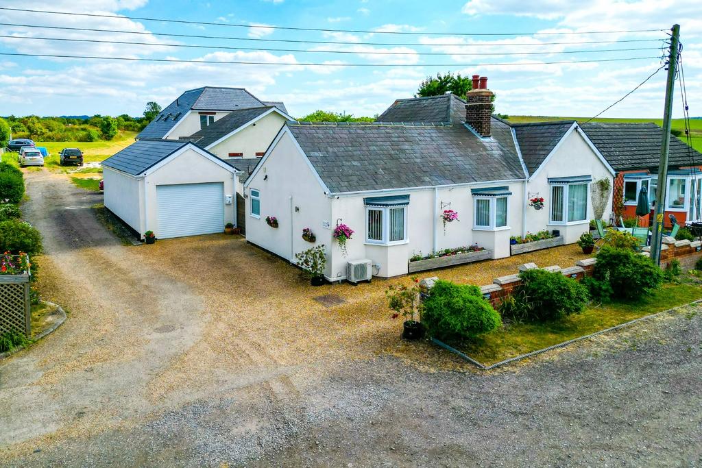 Ashwell Street, Litlington, Royston... 3 bed semidetached house for
