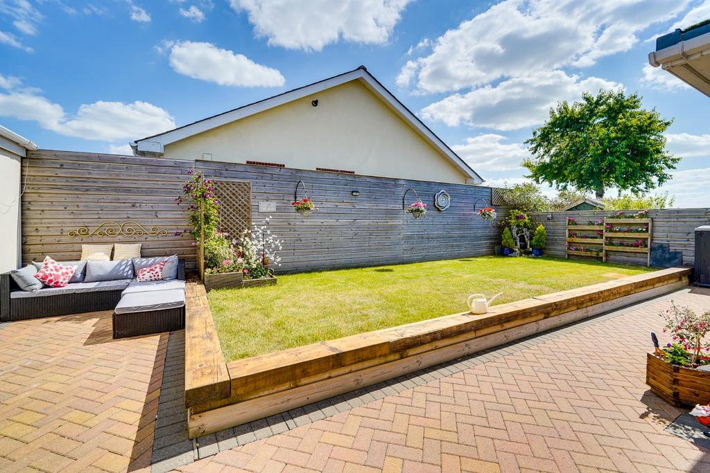 Ashwell Street, Litlington, Royston... 3 bed semidetached house for