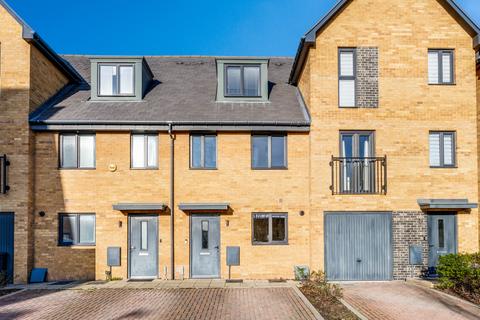33 Tala Close, Surbiton, KT6 7DU