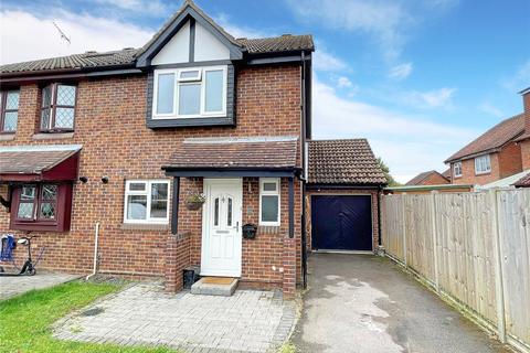 16 Coniston Way, Littlehampton, BN17 6SR