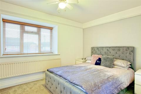 16 Coniston Way, Littlehampton, BN17 6SR