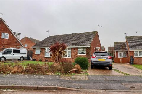 5 Becontree Close, Clacton-on-sea, CO15 4UR