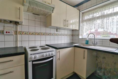 5 Becontree Close, Clacton-on-sea, CO15 4UR