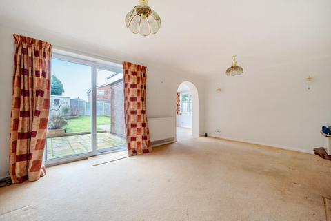8 Falcon Close, Basingstoke, RG22 5PP