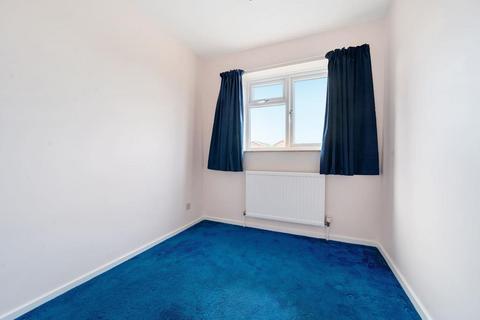 8 Falcon Close, Basingstoke, RG22 5PP