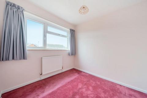 8 Falcon Close, Basingstoke, RG22 5PP