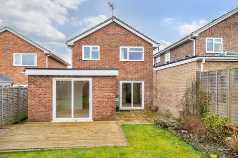 8 Falcon Close, Basingstoke, RG22 5PP