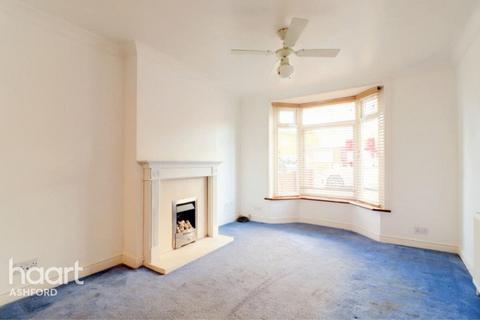 3 bedroom end of terrace house to rent, Cudworth Road, Ashford