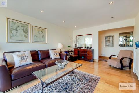 1 bedroom flat for sale, Quadrangle Tower, Cambridge Square, London, W2