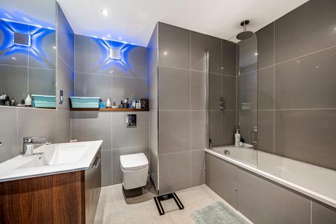 Flat 8, Swallow Court Admiral Walk, London, W9 3TX