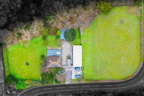 undefined, Creeksea Ferry Road, Rochford, SS4