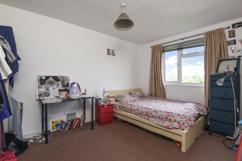 3 bedroom house to rent, Hathorne Close Peckham SE15