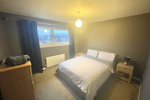 2 bedroom apartment to rent, Mulberry Square, Renfrew