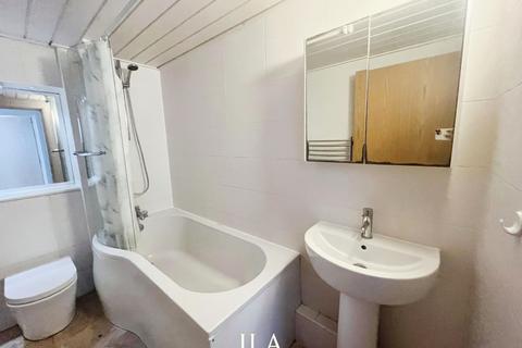 undefined, 5 Lee Street, Leicester LE1