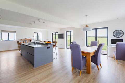 3 bedroom barn conversion for sale, Morchard Road, Crediton, EX17