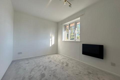 1 bedroom flat for sale, Maroons Way, Catford, London, SE6