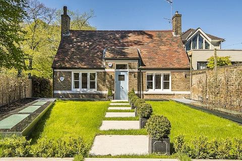 4 bedroom detached house for sale, Margravine Gardens, London, W6