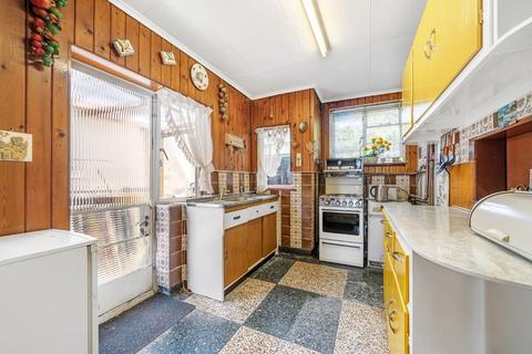 36 Kynaston Road, Bromley, BR1 5AW