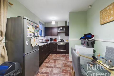 17 Baytree Road, Wigan, WN6 7RT