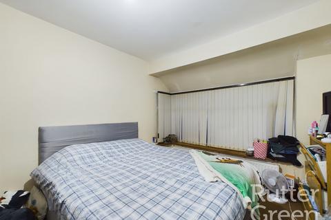 17 Baytree Road, Wigan, WN6 7RT