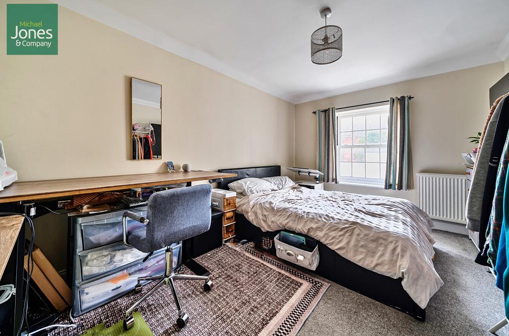 Main Bedroom