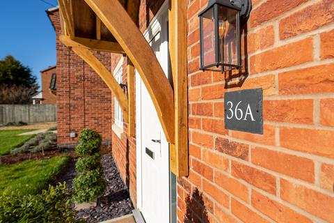 36a Ashbeach Drove, Ramsey St Marys, Huntingdon, PE26 2TG