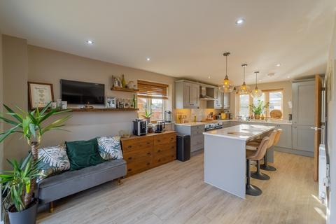 36a Ashbeach Drove, Ramsey St Marys, Huntingdon, PE26 2TG