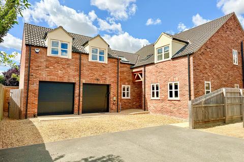 2 Caton Close, Bury, Huntingdon, PE26 2QZ