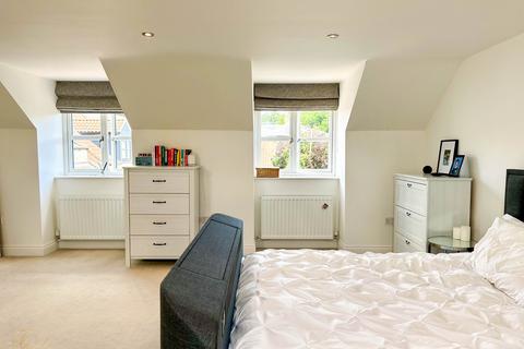2 Caton Close, Bury, Huntingdon, PE26 2QZ