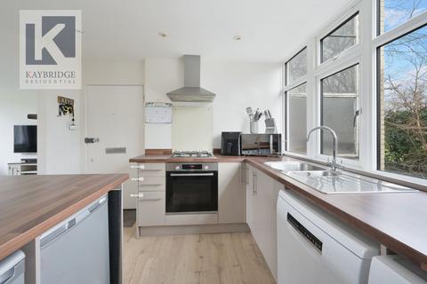 28, Grange Mansions Kingston Road, Epsom, KT17 2AD