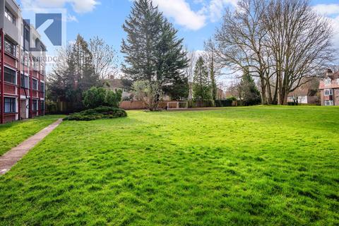 28, Grange Mansions Kingston Road, Epsom, KT17 2AD