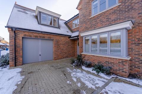 11 Gibson Close, Waterbeach, Cambridge, CB25 9HY