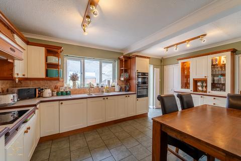 12 Ashbeach Road, Ramsey St Marys, Huntingdon, PE26 2SZ