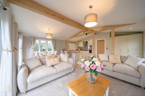 2 bedroom lodge for sale, Bourn CB23