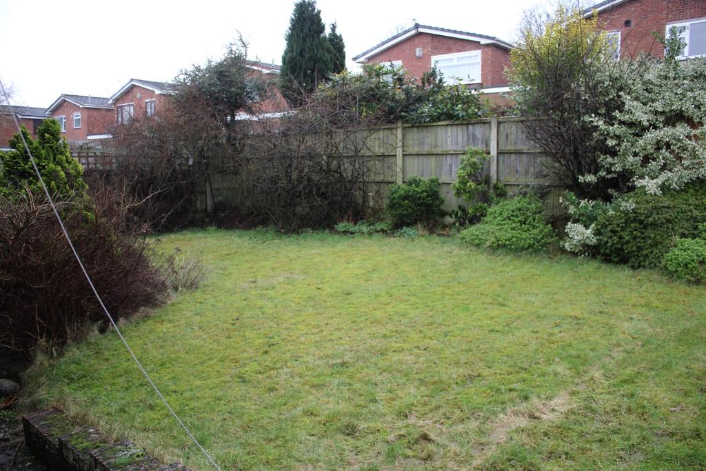 7 Epping Close garden