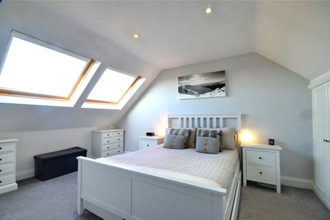 6 Bluebell Close, East Grinstead, RH19 1RS