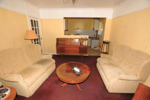 2 Carters Road, Folkestone, CT20 3PL