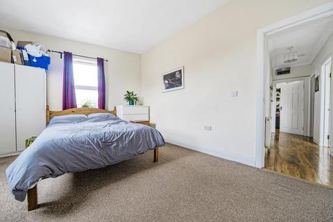 Flat 3, 93 Penge Road, London, SE20 7UN