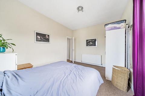 Flat 3, 93 Penge Road, London, SE20 7UN