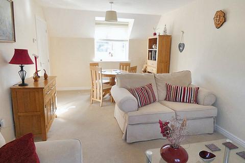 2 bedroom flat for sale, Garstons Way, Holybourne, Alton, Hampshire