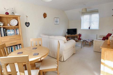 2 bedroom flat for sale, Garstons Way, Holybourne, Alton, Hampshire