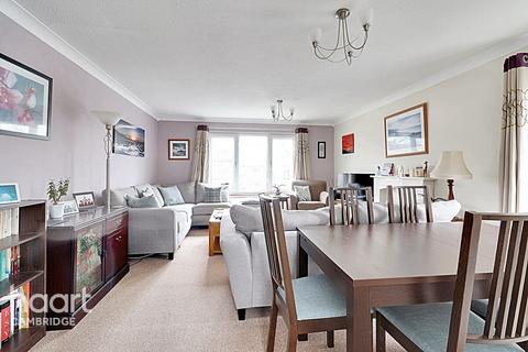 135 Molewood Close, Cambridge, CB4 3SS